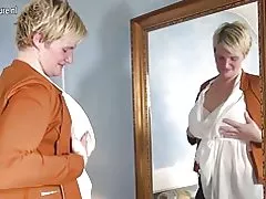 Horny нидерланд гэрийн эзэгтэй тоглох нь түүний тоглоом